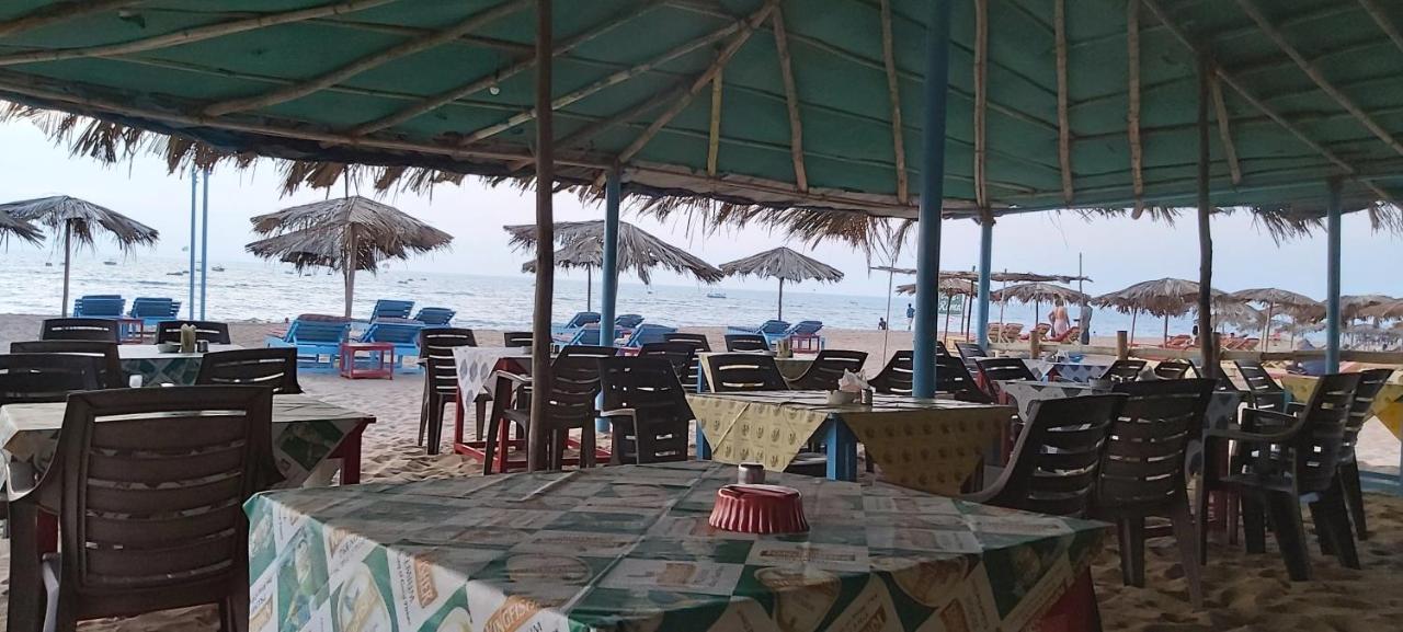 Joaquina'S Guest House Калангут Екстер'єр фото